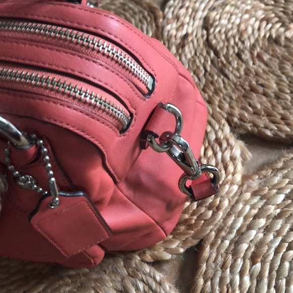 Coach leather purse - Picture 3 of 15